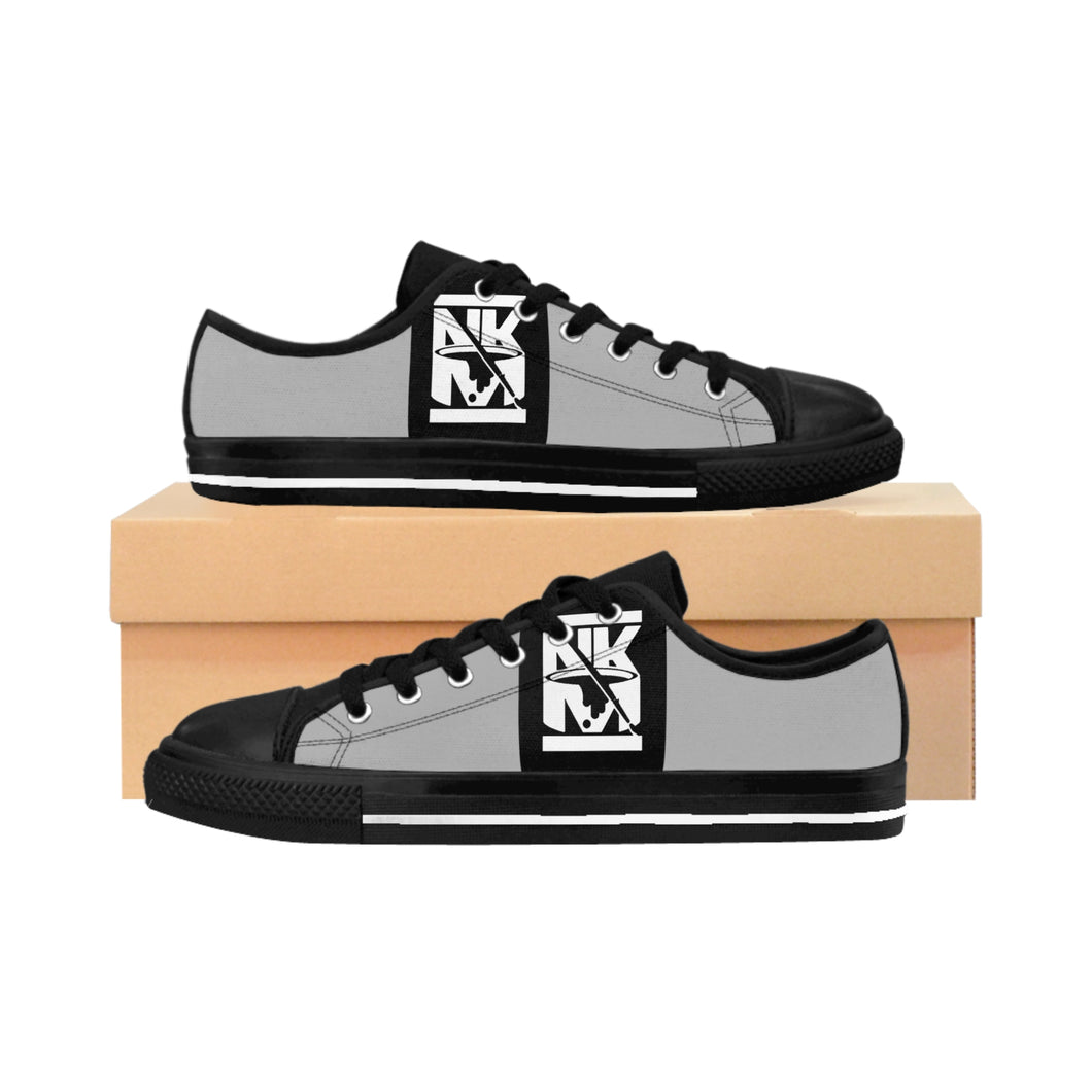 The New Kanvas Gray old School Sneakz